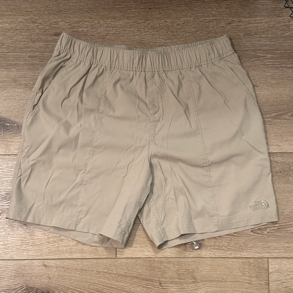 The North Face Men's Hybrid Shorts - Tan